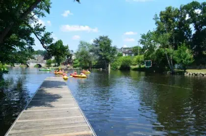 Clecy and Pont d'Ouilly water sports center 3 AdobeStock 212432819