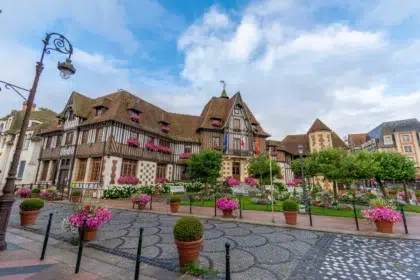 The flowery coast 3 AdobeStock 893746079 Editorial Use Only